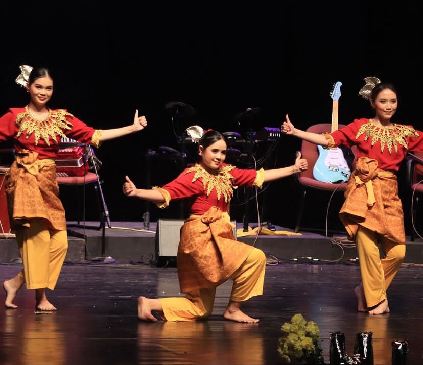 Tari Persembahan — IPR-Y